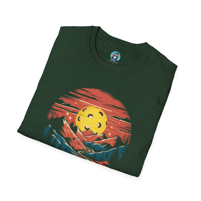 Pickleball Mountain Sunset: Unisex Softstyle T-Shirt